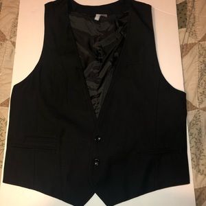 H&M Men’s Black Vest